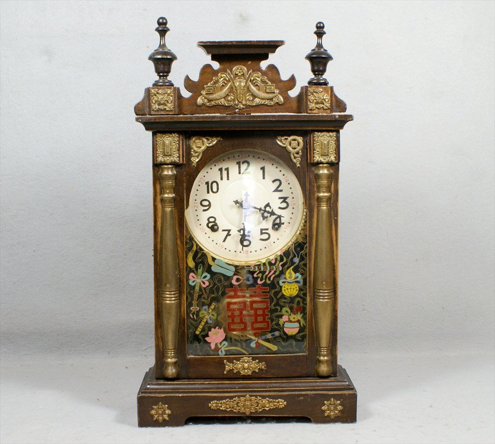 Chinese shelf clock, reverse painted glass door,: Chinese shelf clock, reverse painted glass door, 20th C, 20 1/2" high, missing center finial,
