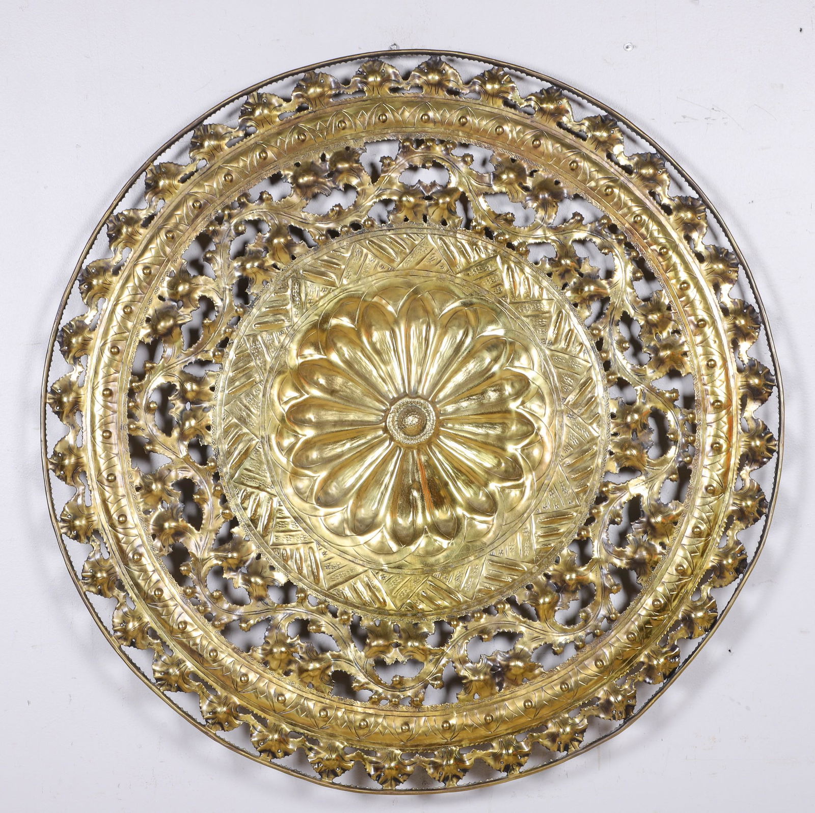 Pierced gilt metal hanging wall decoration (1 of 2)