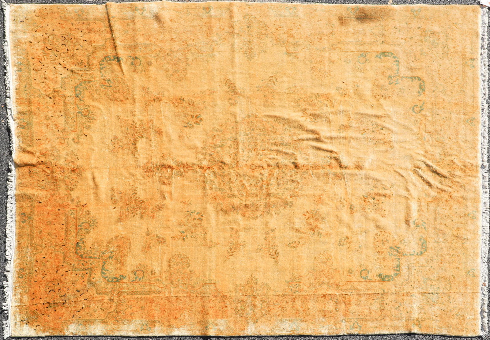 8'5" X 12'5" Persian Gold Wash Kerman Rug: 8'5" X 12'5" Semi-antique Persian Gold Wash Kerman Rug, please see photos for any specific condition concerns.