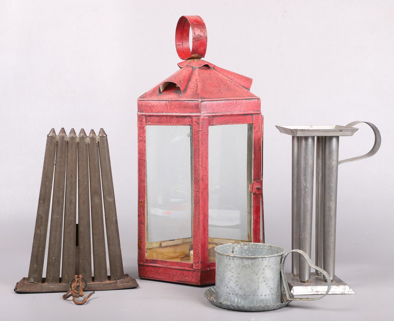 (4) Tin Lighting Items (1 of 6)