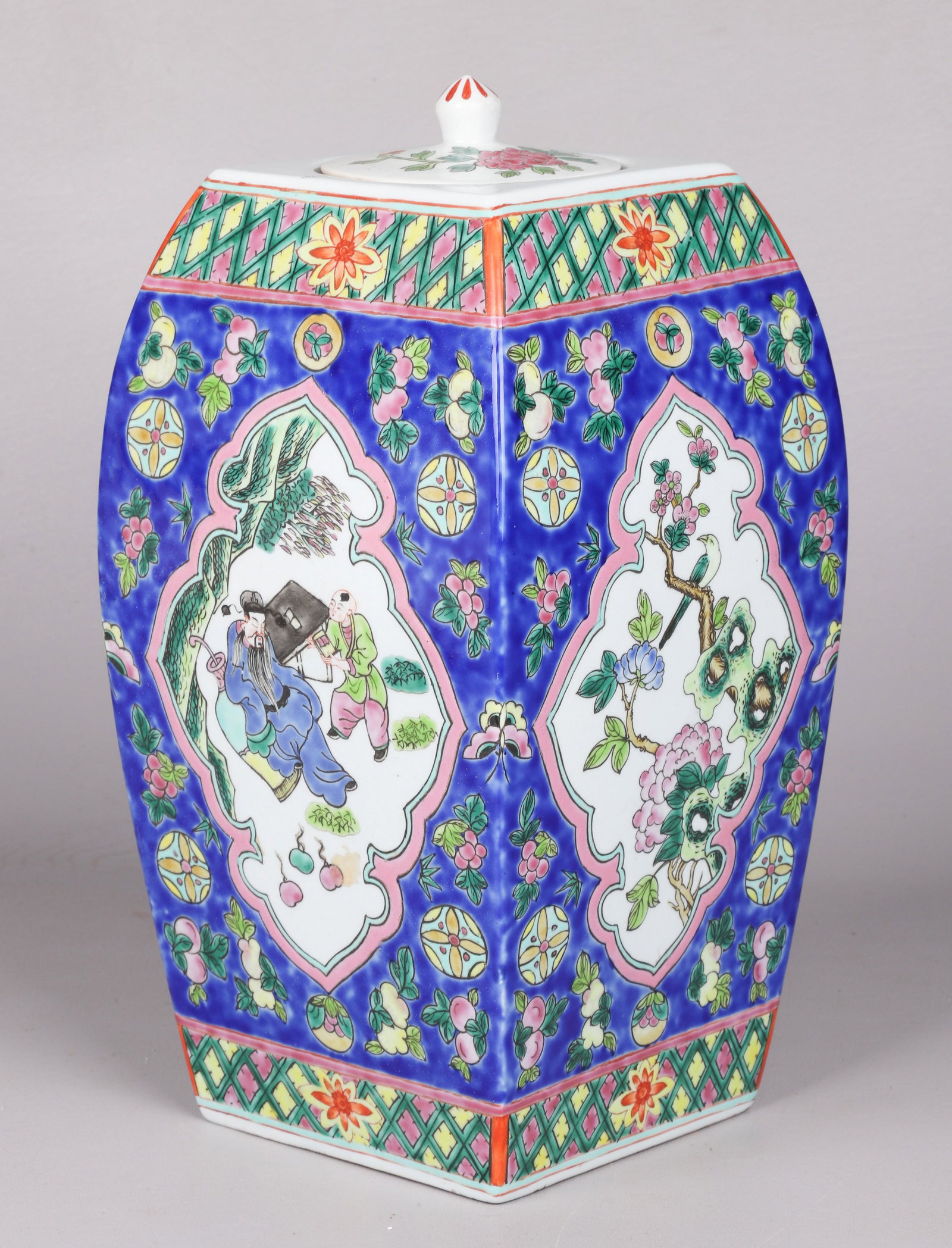 Chinese Tongzhi Style 4-Sided Jar: Chinese Tongzhi style 4-sided jar, 12-3/4"H