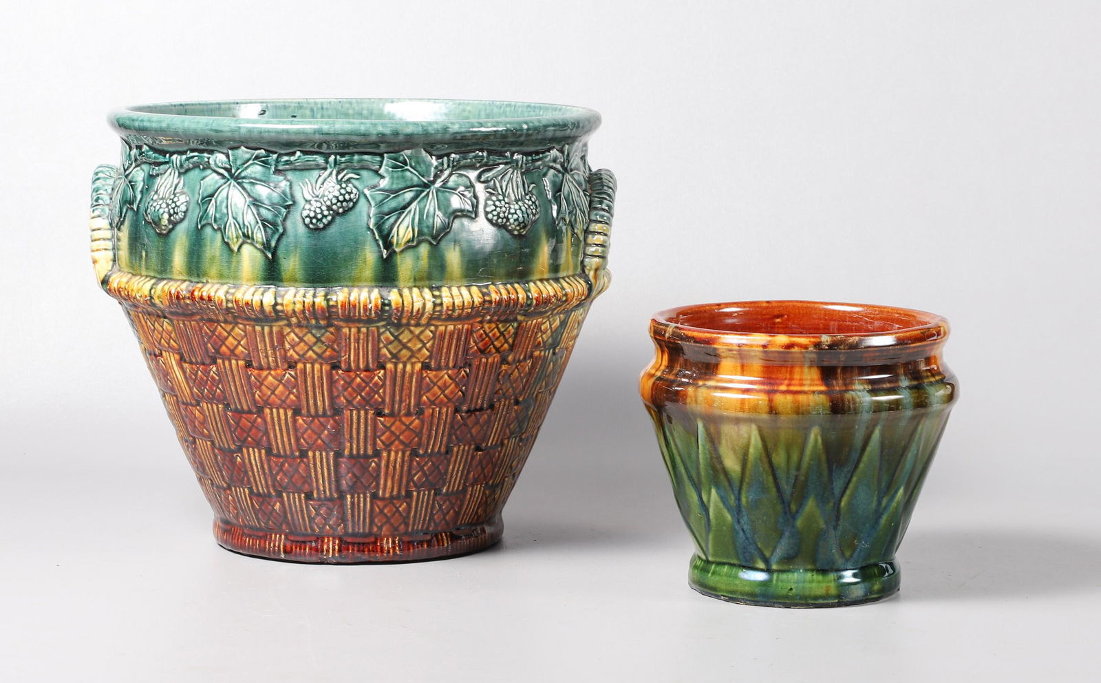 (2) Unmarked Majolica Pottery Cache Pot (1 of 1)