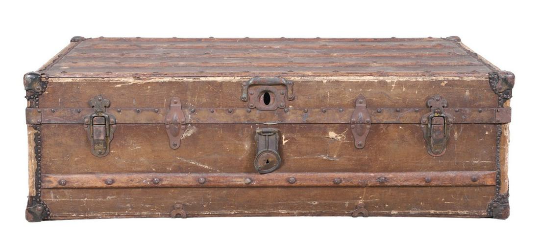 Strapped Military trunk (1 of 4)