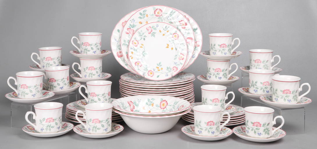 (64) Pcs Churchill Briar Rose Dinnerware (1470) on Jan 03, 2023