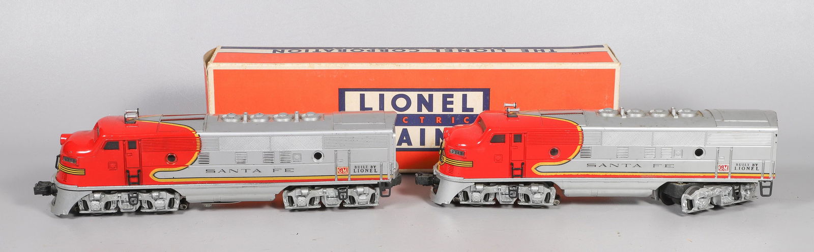 2343 'O' Gauge Twin Diesel Lionel Trains (1 of 5)