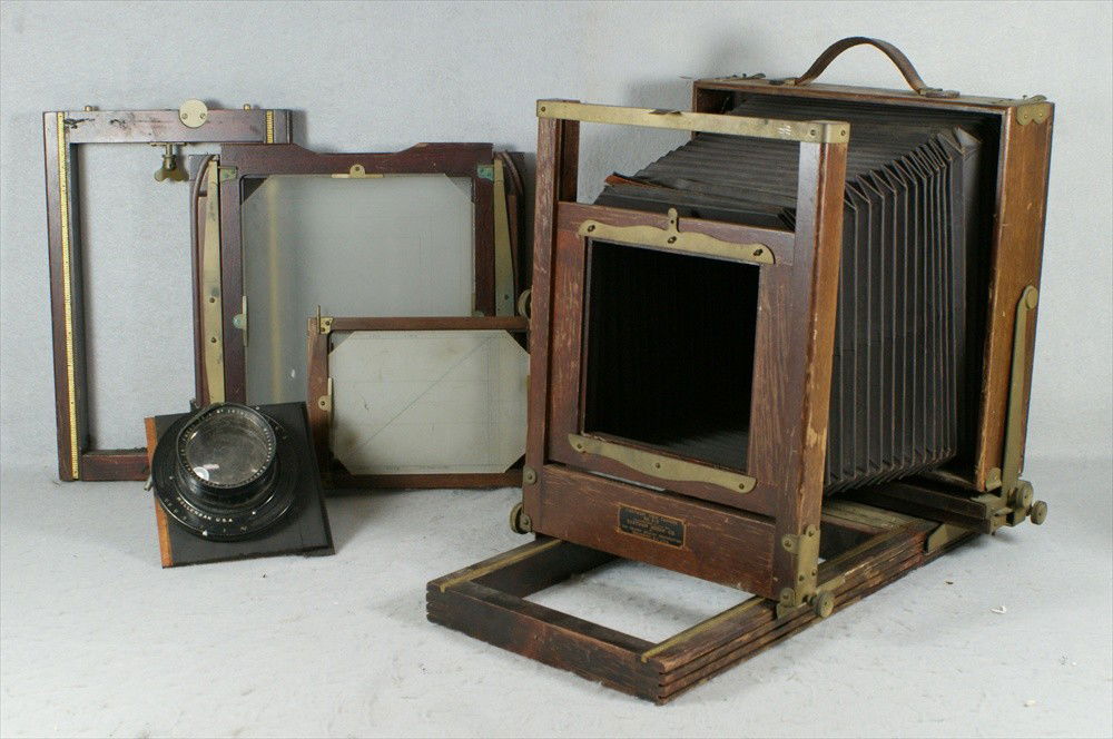 Eastman View Camera, No. 2-D, Manufactured in US: Eastman View Camera, No. 2-D, Manufactured in USA for Eastman Kodak Co, The Flomer Graflex Corporation, Rochester, NY, Betax No 5 Wollensak Convertible Velostigmat, 16" focus f6.3 No 18761 lens, with