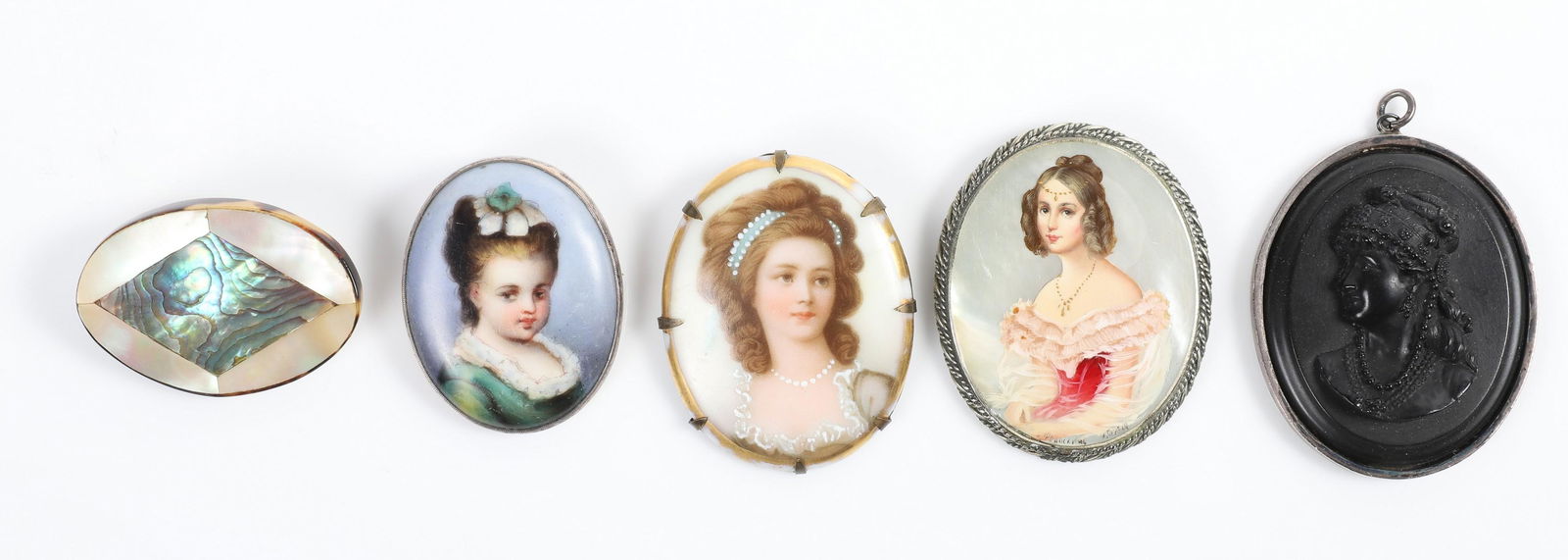 (5) Cameos and Brooches (1 of 2)