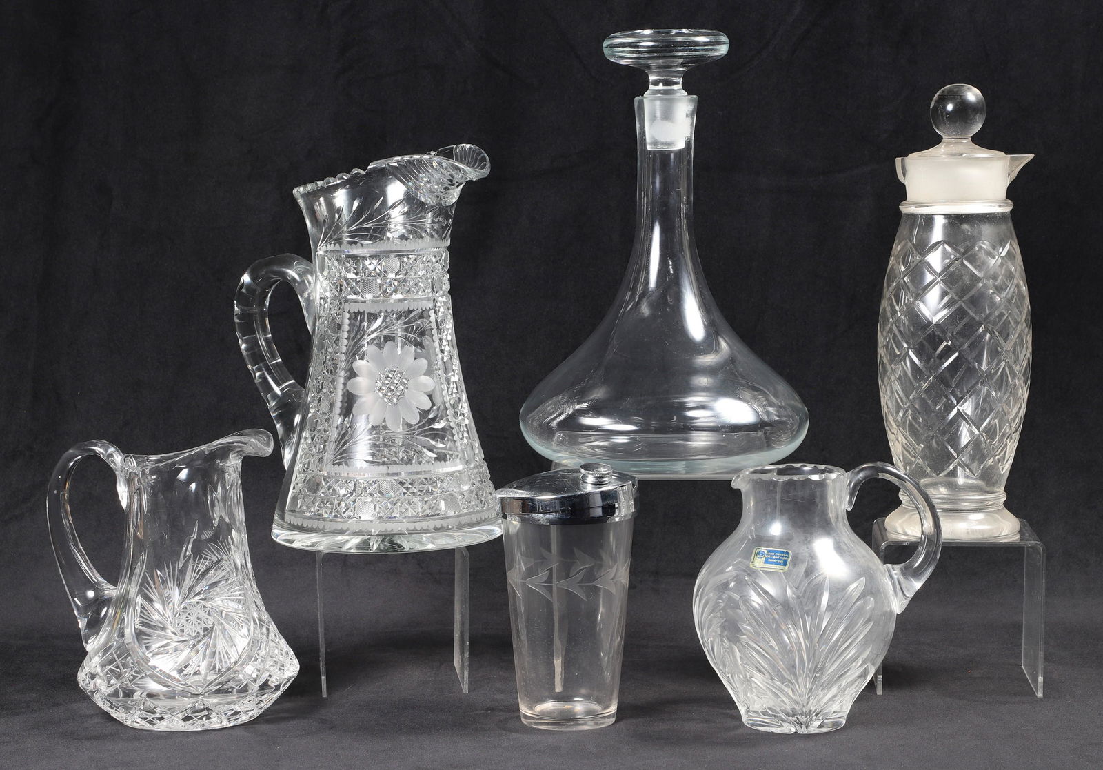 (6) Glass Pitchers & Decanters (1 of 8)