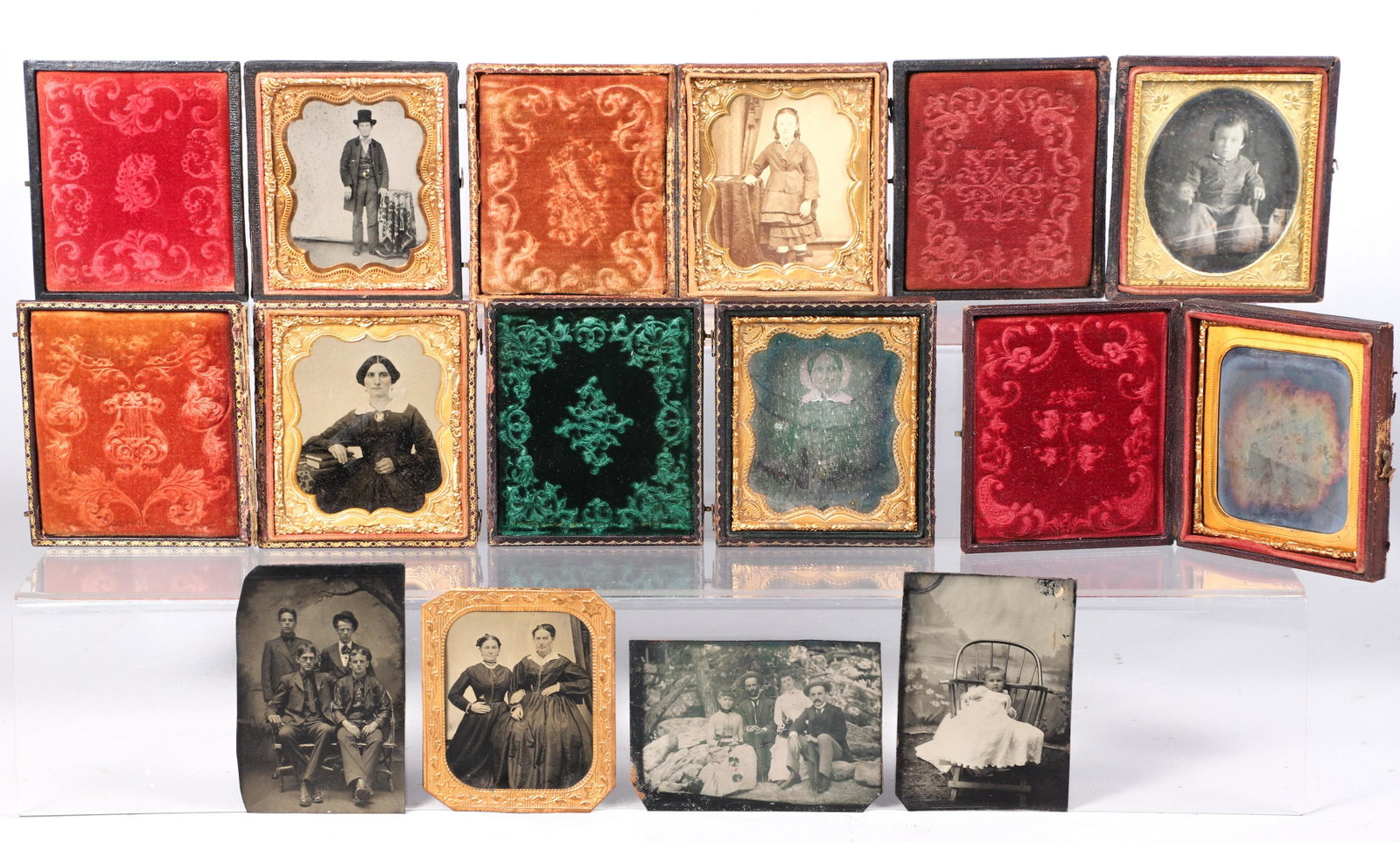 (10) Tintypes and Daguerreotypes: (10) Tintypes and Daguerreotypes to include a man in tophat, assorted children, family groups and more