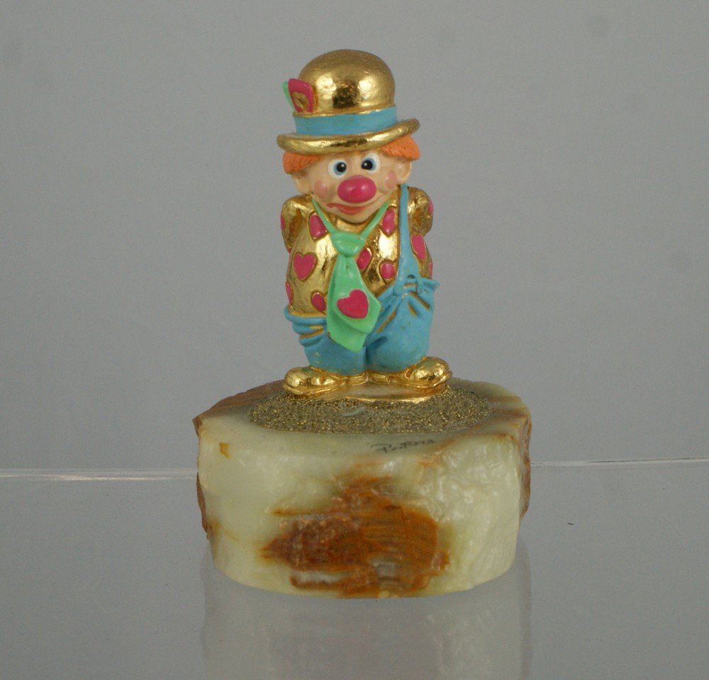 Clown with hands behind back, Ron Lee figurine, s: Clown with hands behind back, Ron Lee figurine, signed Ron '93, 5" tall