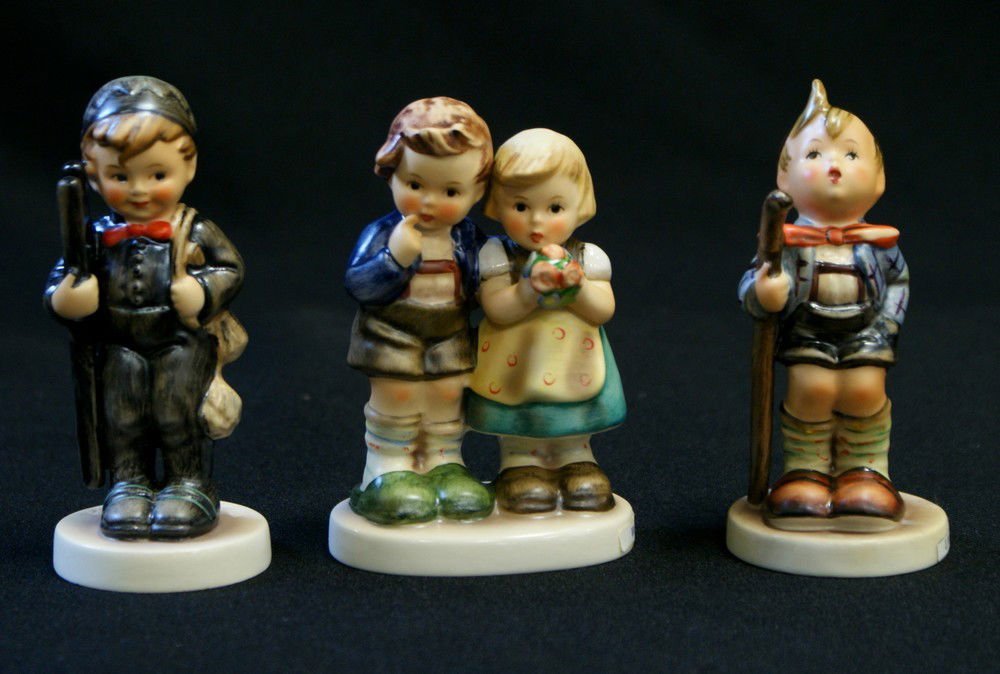 (3) Hummel Figurines, 'Chimney Sweep' Hum 12 2/0,: (3) Hummel Figurines, 'Chimney Sweep' Hum 12 2/0, Little Hiker Hum 16 1/0, some crazing, 'We Congratulate' Hum 220, tallest 3 3/4"