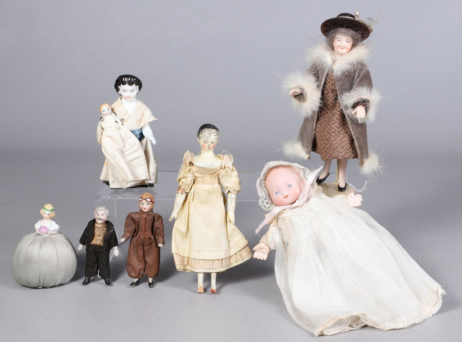 (7) Miniature Dolls (1 of 7)