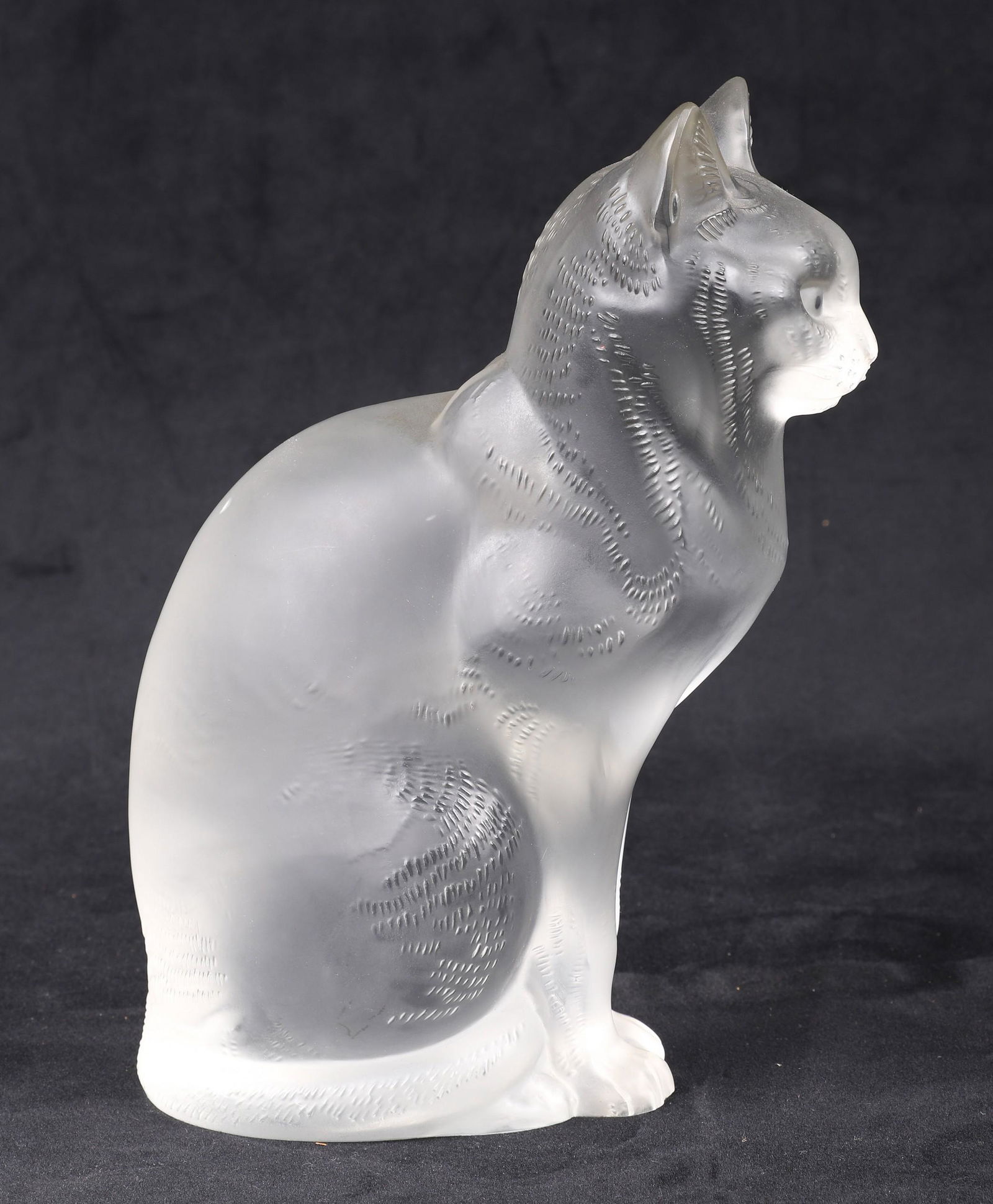 Lalique Chat Assis (Sitting cat) Figure (1 of 5)
