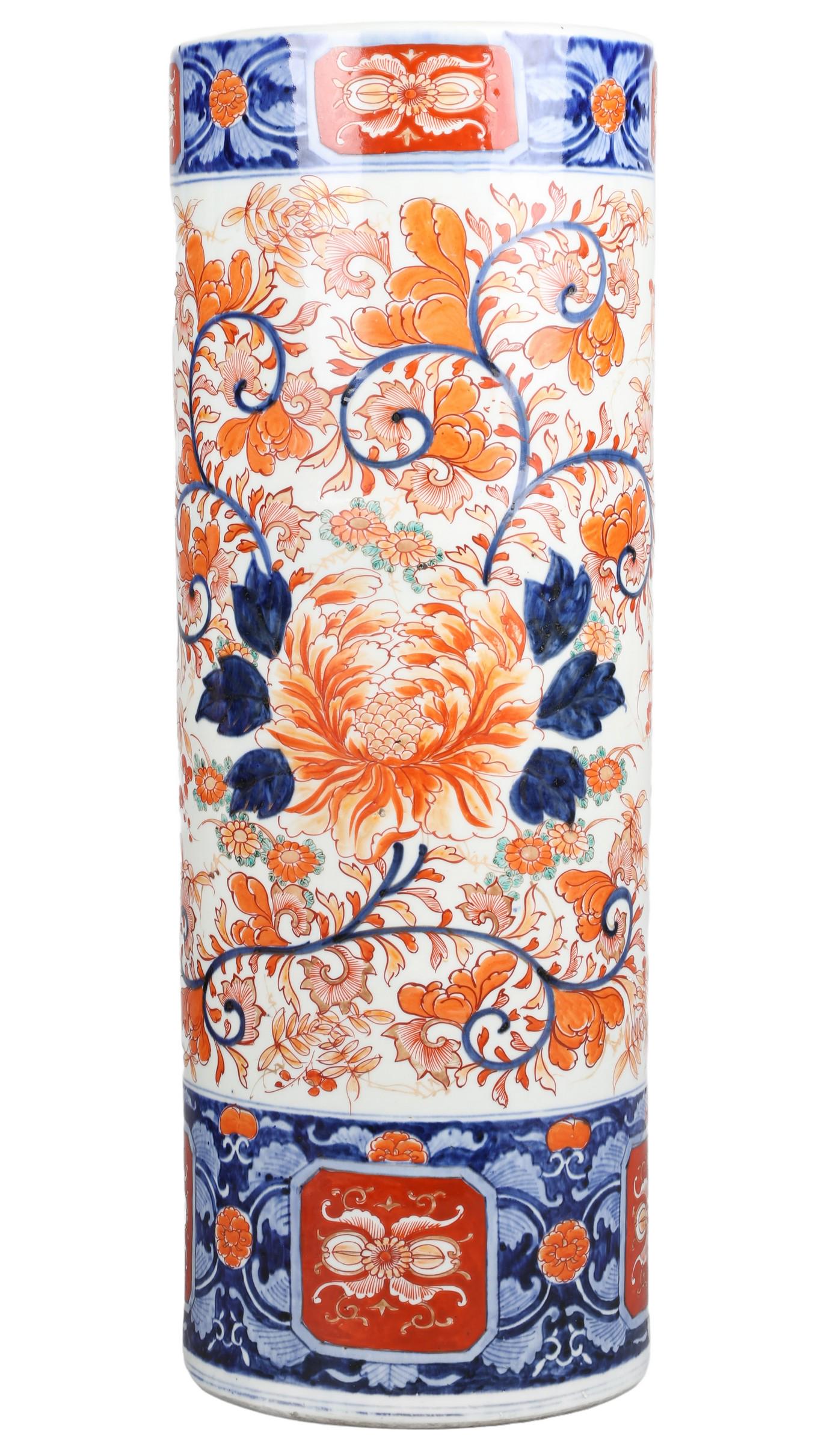 Japanese Imari Porcelain Umbrella Jar: Japanese Imari porcelain umbrella jar, unmarked, 25" h