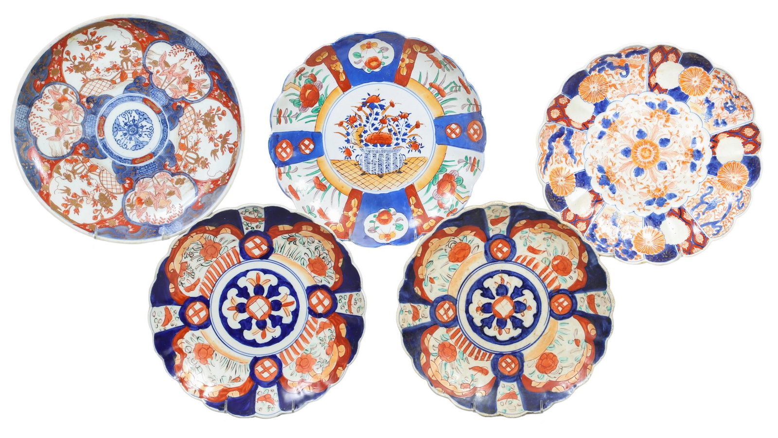 (5) Japanese Imari Porcelain Chargers: (5) Japanese Imari porcelain chargers, unmarked, largest 12-7/8", smallest 12"
