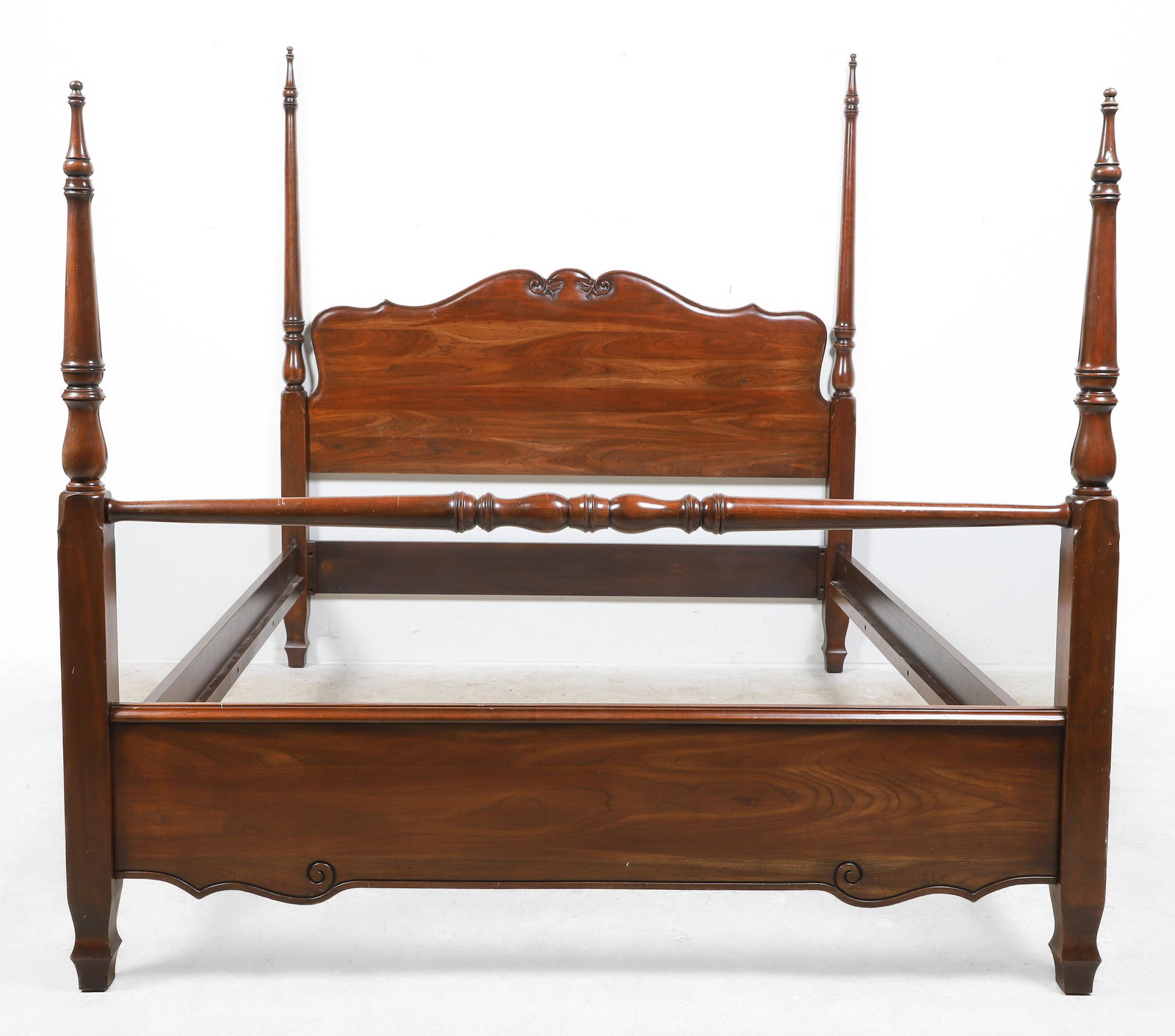 Harden French style walnut 4-poster Queen size bed: Harden French style walnut 4-poster Queen size bed, shaped headboard, turned posts, 69"h x 66"w