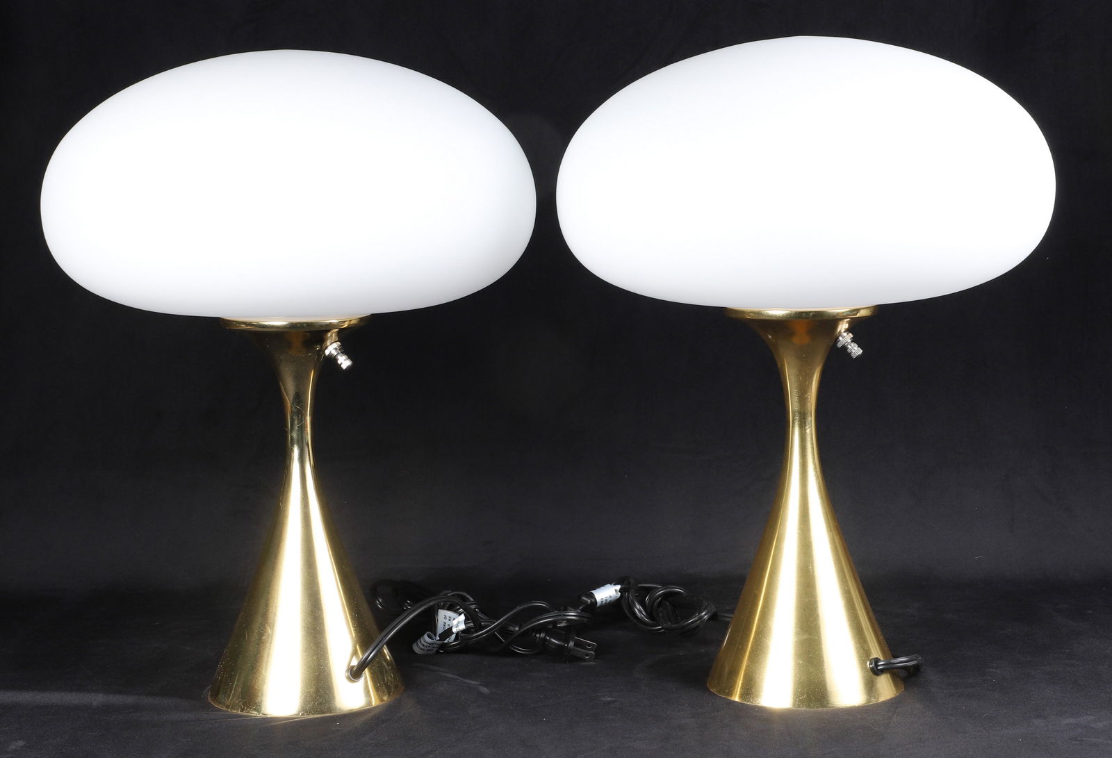Bill Curry Laurel Style Lamp Pair (1 of 3)