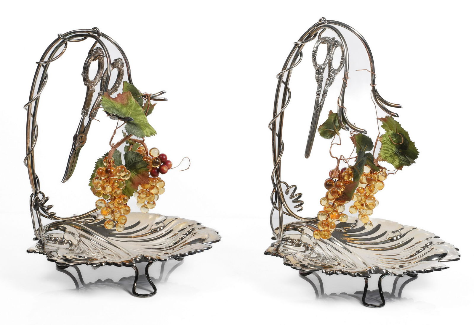 Pair of Leaf Form Dishes & Sterling Handled Shears (1 of 4)