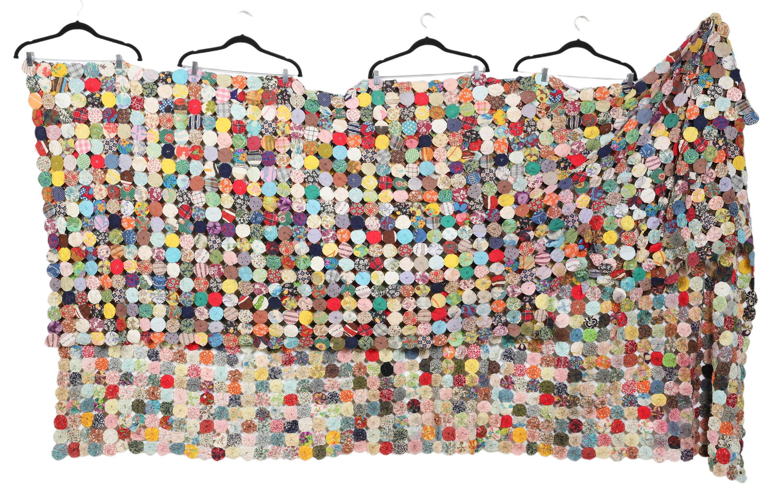 1940's Yo-Yo Quilt (1 of 3)