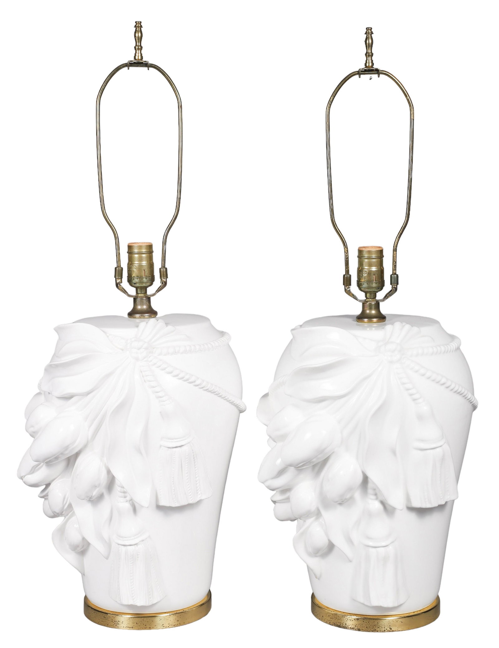 Italian Pottery Tulip and Tassel Lamp Pair: Italian pottery tulip and tassel lamp pair, wrapped in rope, tulip and tassel surround, 29-1/2"H to top of harp
