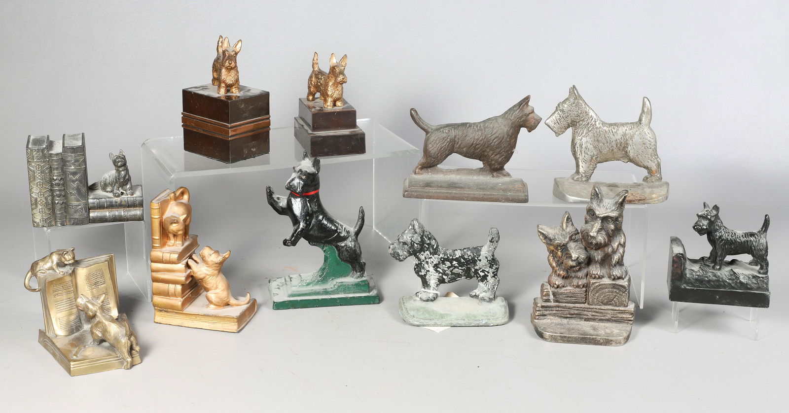 (11) Scottie Dog Cast Iron Doorstops/Bookends (1 of 5)