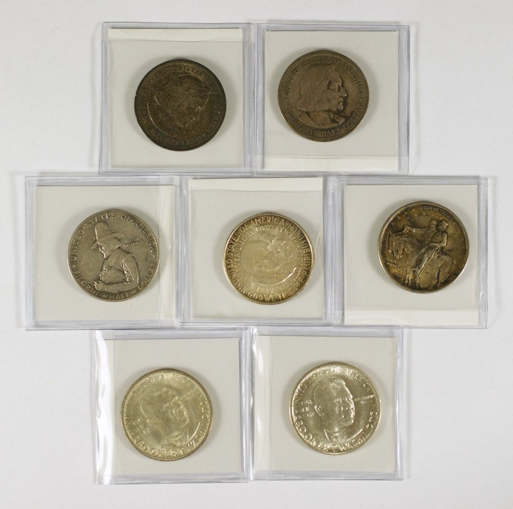 7 different commemorative halves mostly VF/EF, 18: 7 different commemorative halves mostly VF/EF, 1892 and 1893 Columbian, 1920 Pilgrim, 1925 Stone Mt., 1946 and 1951 B.T.W. and 2952 Washington-carver