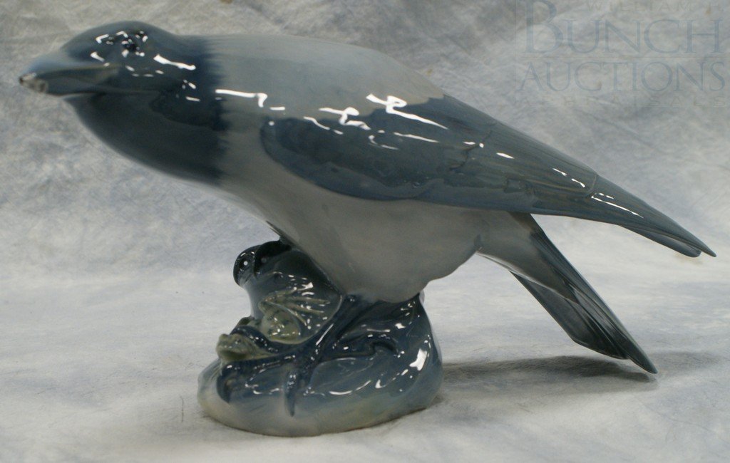 Royal Copenhagen figurines, Crow, chipped beak, #: Royal Copenhagen figurines, Crow, chipped beak, #365, 6 3/4" h x 14" l