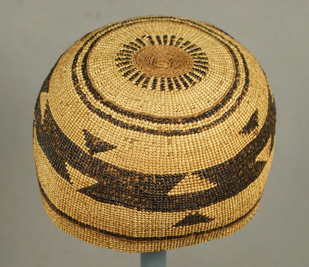 Hoopa (Hupa), Northern California woven hat or ba: Hoopa (Hupa), Northern California woven hat or basket, light and dark brown pattern, good condition, 7" d, 3 1/4" h