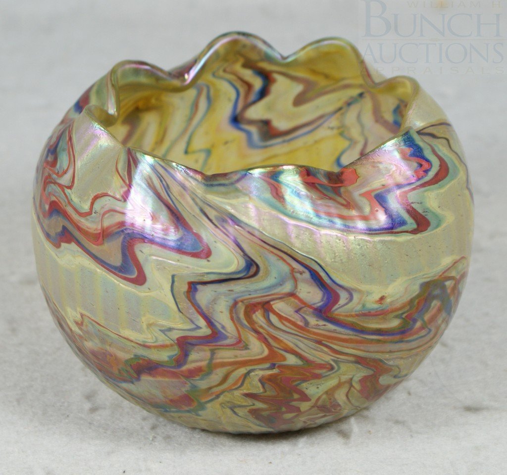 Austrian iridescent glass rose bowl, possibly Loe: Austrian iridescent glass rose bowl, possibly Loetz, unsigned, approx 6" diameter