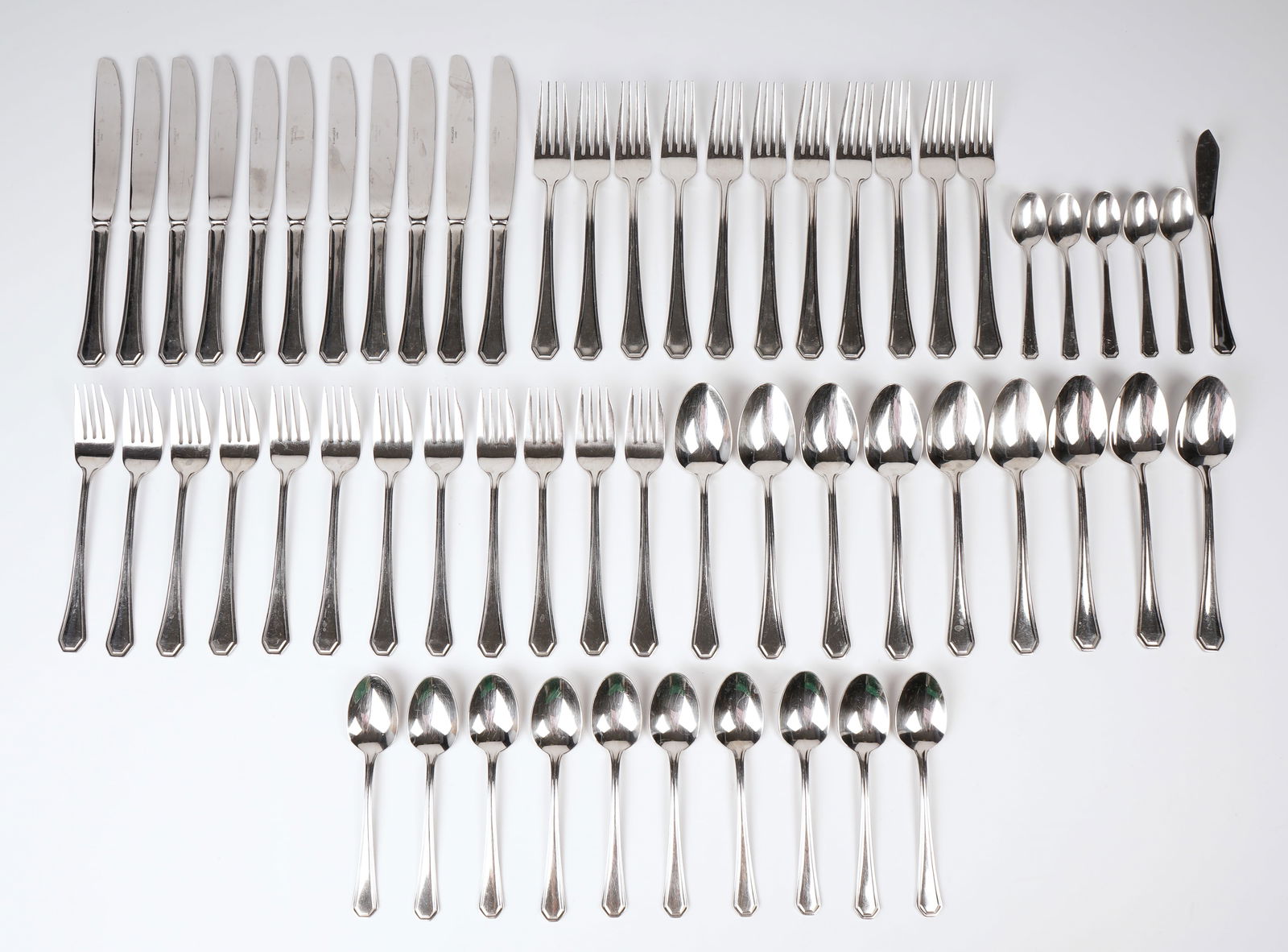 (59) Pcs Wallace & Towle Flatware (1 of 3)