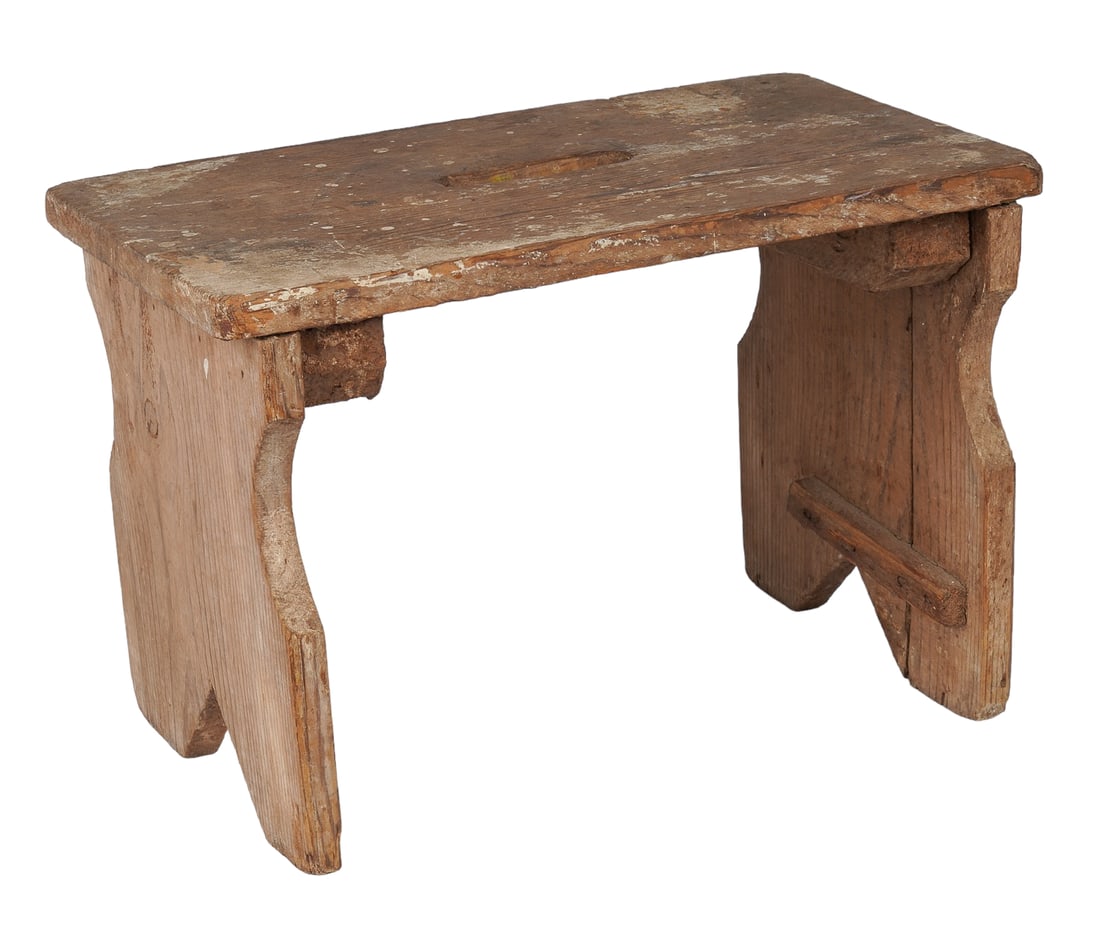 Pine footstool (1 of 1)