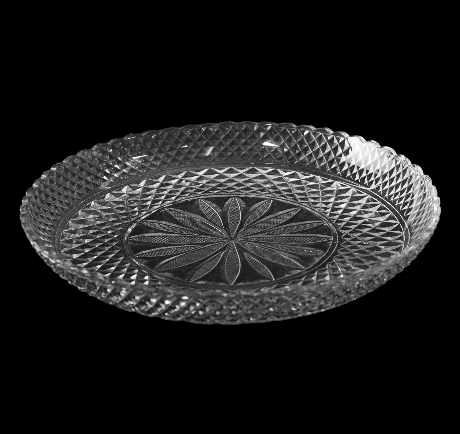 Large Diamond Point Platter (1 of 2)