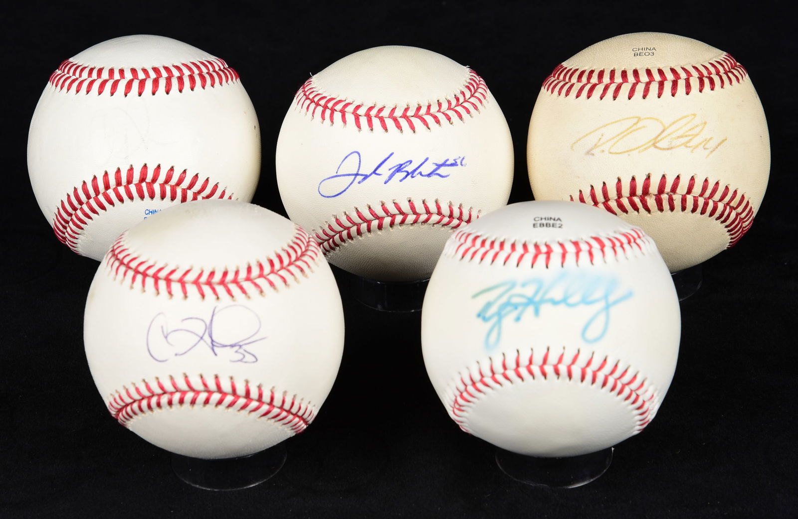 (5) 2009 Phillies Pitchers Signed Baseballs (1 of 1)