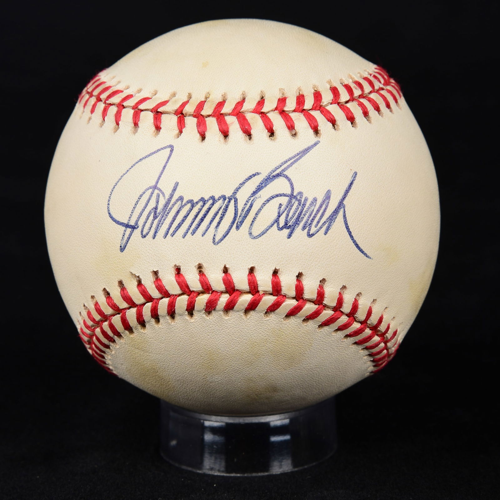 Johnny Bench Signed Baseball (1 of 2)