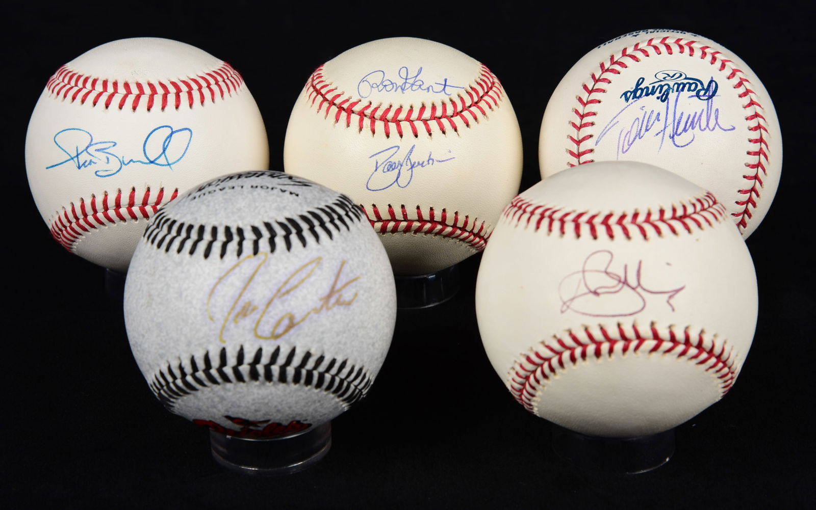 Outfielder Signed balls 90's/00's (1 of 1)