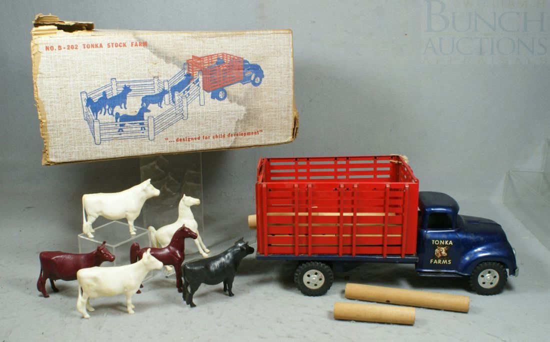 Pressed Steel Tonka #B-202 Farm Truck Toy with O: Pressed Steel Tonka #B-202 Farm Truck Toy with Original Box, 6 Plastic Animals, and Wood pieces, 16'' L, 4 cows and 2 horses, good conditions