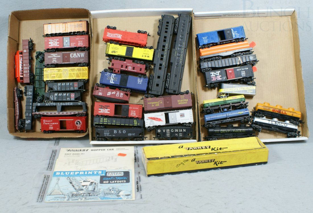 Large Lot of HO trains including Mantra, Varney a: Large Lot of HO trains including Mantra, Varney and many unmarked trains, approx 35 trains together with an empty Varney box and instruction manual
