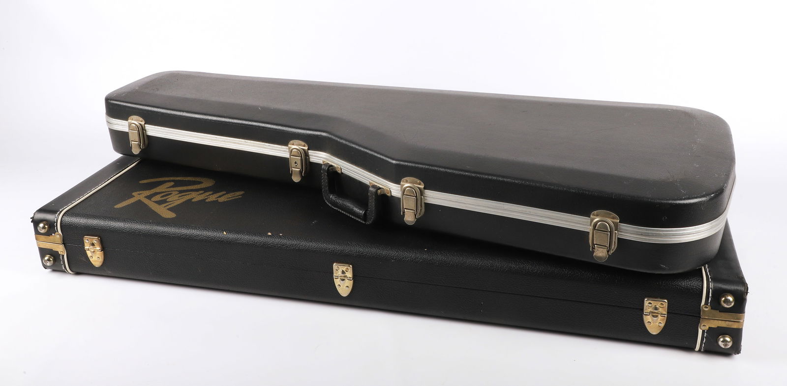 2 Hardshell Guitar Cases (1 of 3)