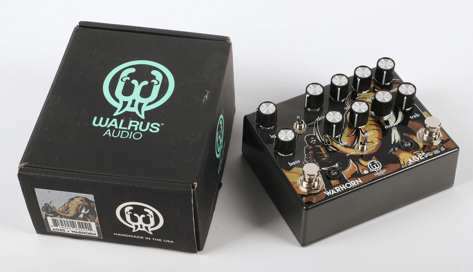 Walrus Ages w/Warhorn-Mint in box (1 of 4)