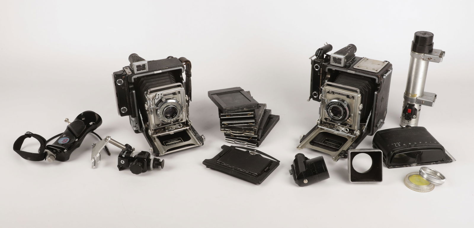 (2) Graflex Roll Film Medium Format Press Cameras (1 of 7)
