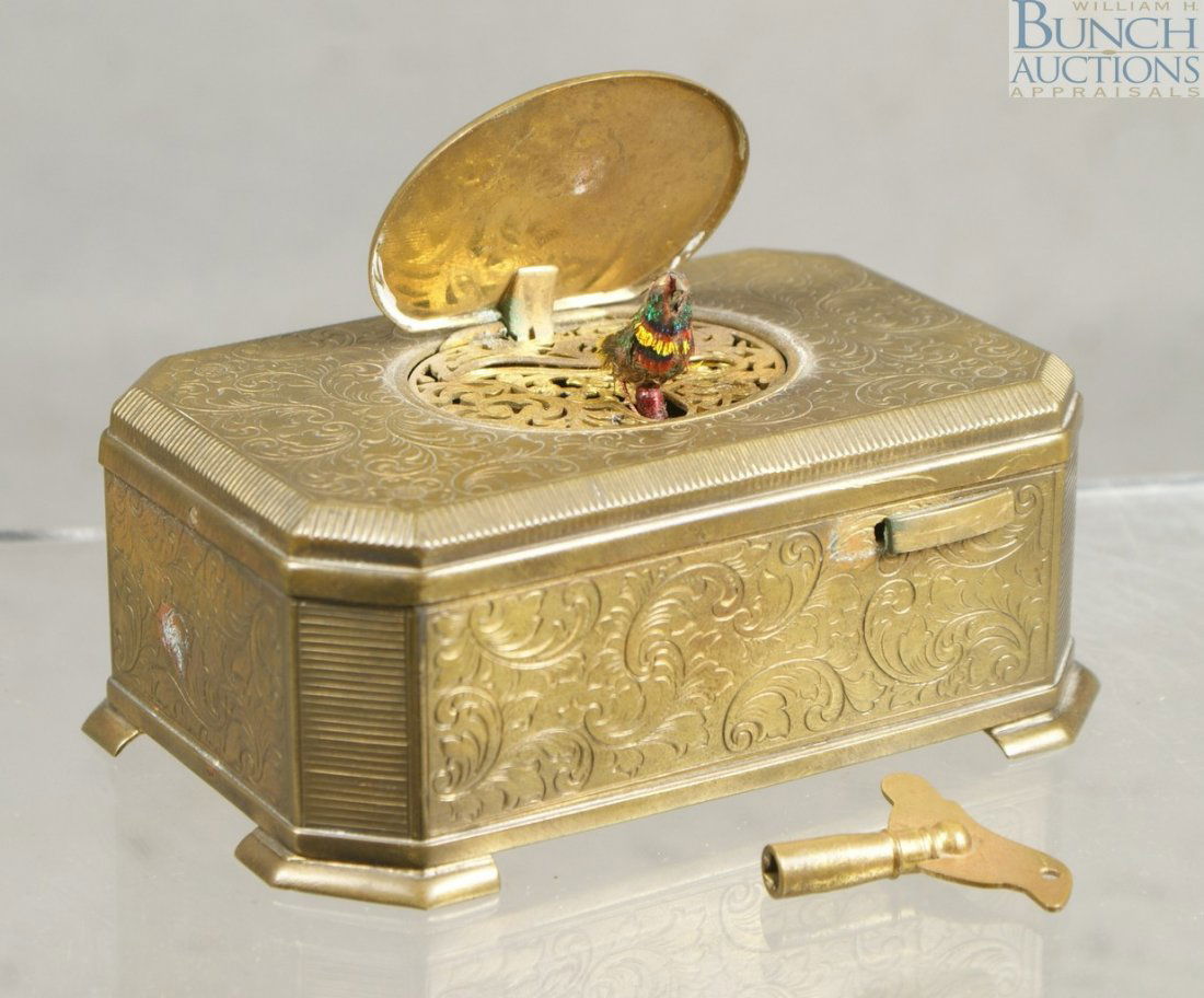 10070:Engraved brass singing bird music box