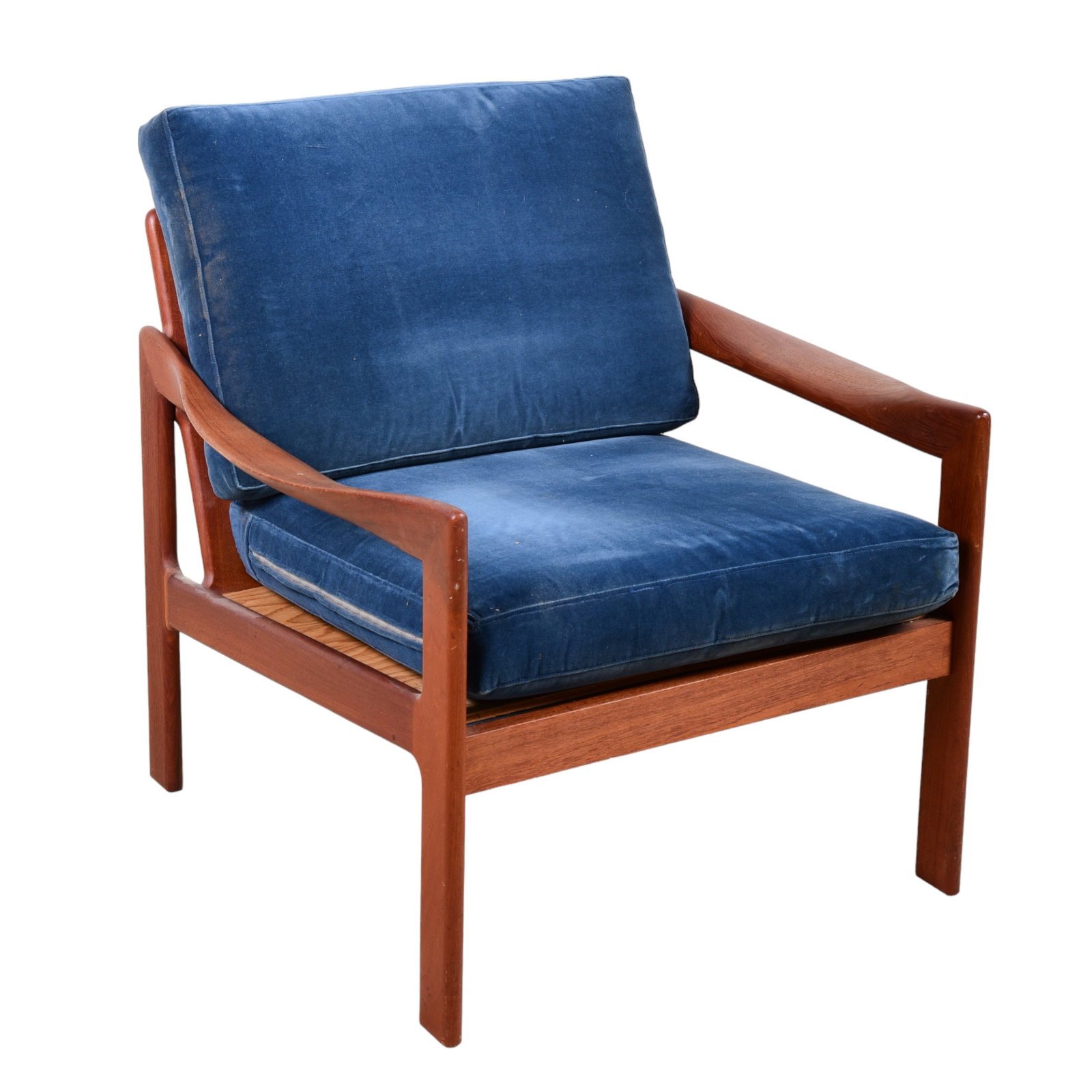 Illum Wikkelso for N Eilersen Danish Modern lounge chair: Illum Wikkelso for N Eilersen Danish Modern lounge chair, blue velvet upholstered cushions, 26"h x 30"w x 27"d, bottom out of seat, plywood replaced
