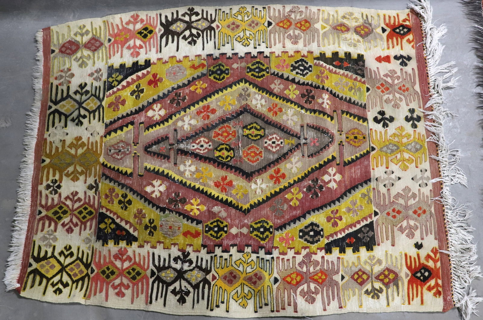 3'11" x 4'10" Turkish rug, #3354: 3'11" x 4'10" Turkish rug, #3354