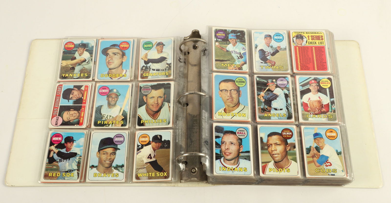 1969 Topps Baseball Set with White Letters (1 of 7)