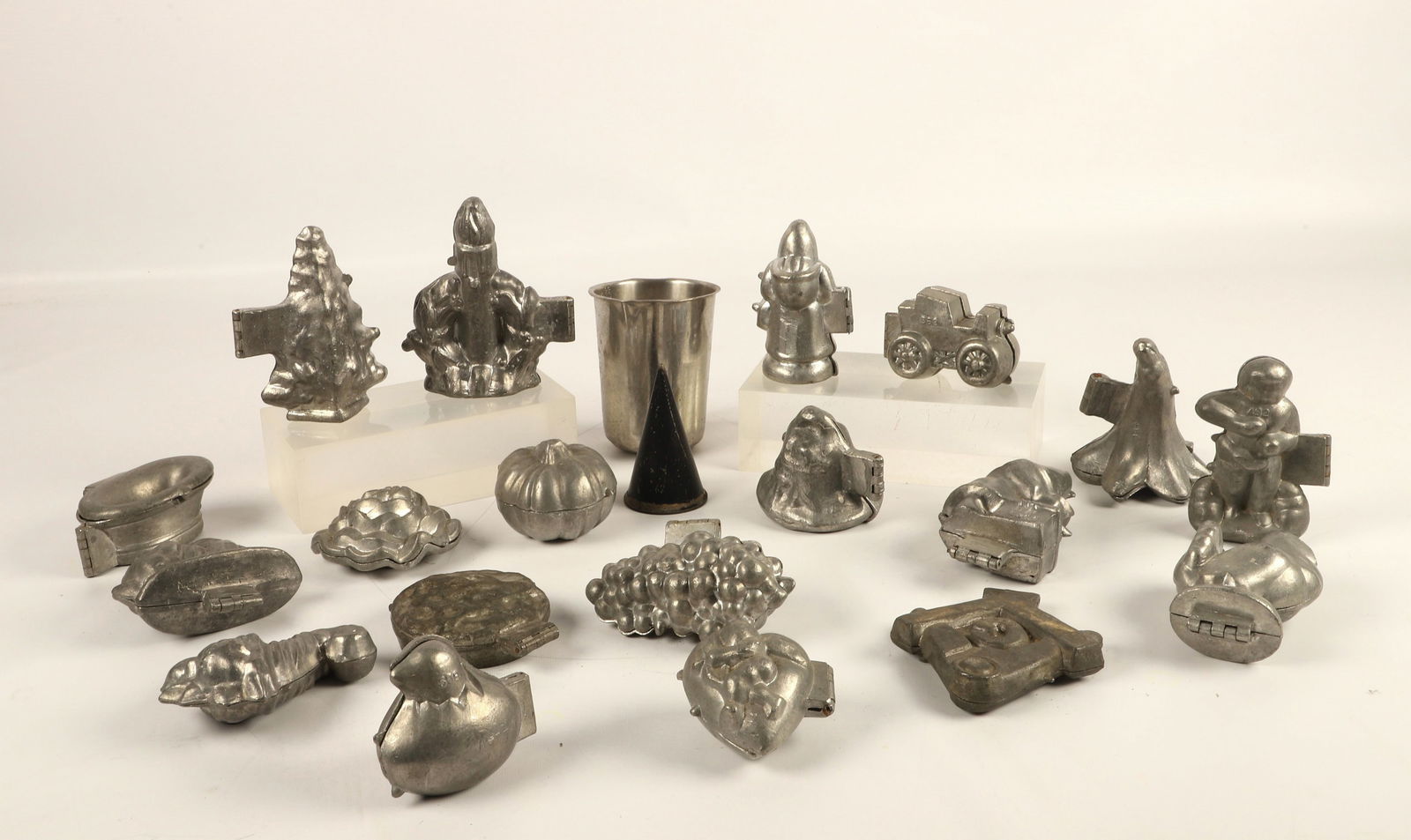 A Collection of (19) Vintage Pewter Ice Cream Molds (1 of 20)