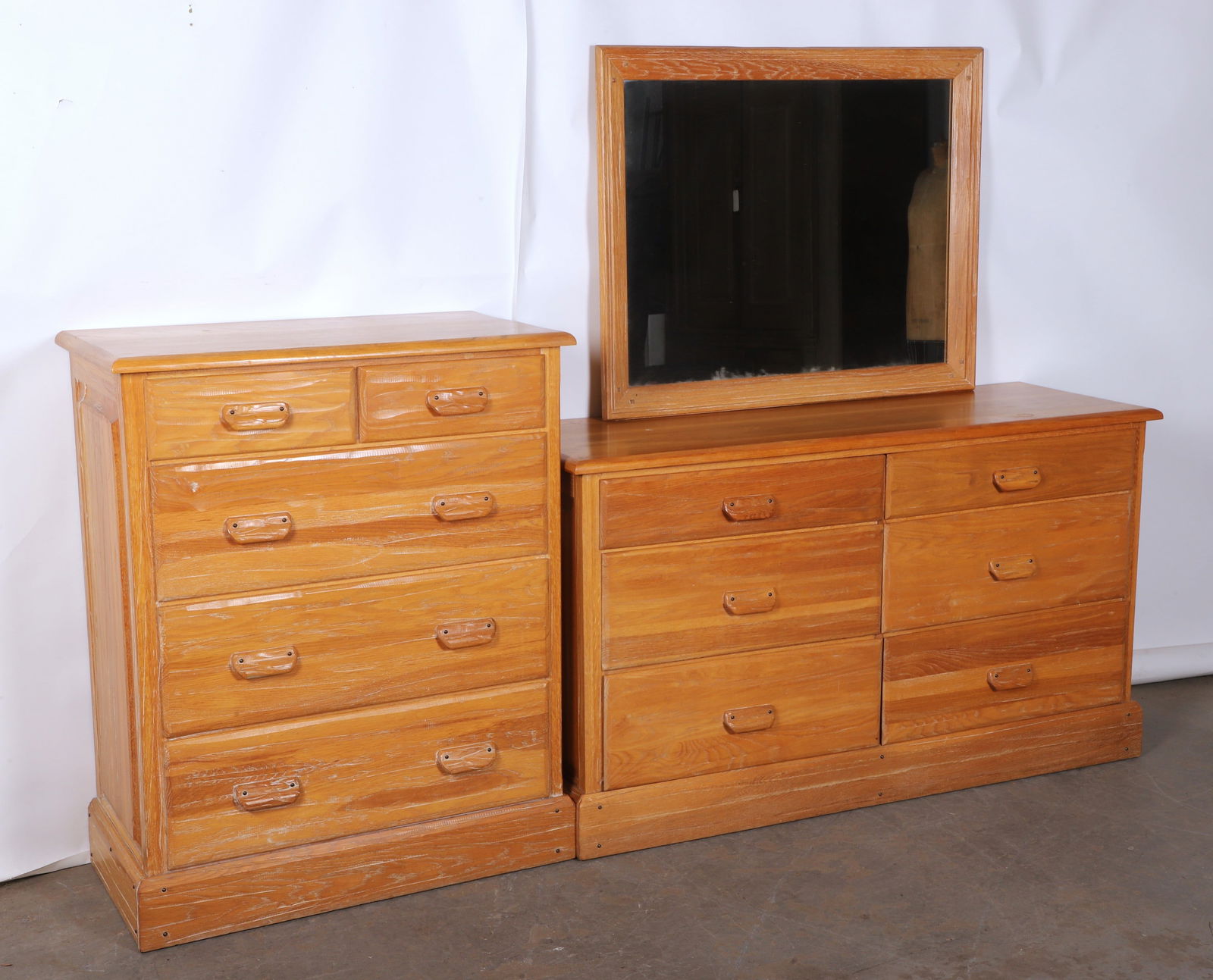 A. Brandt ranch oak (3) piece bedroom lot (1 of 5)