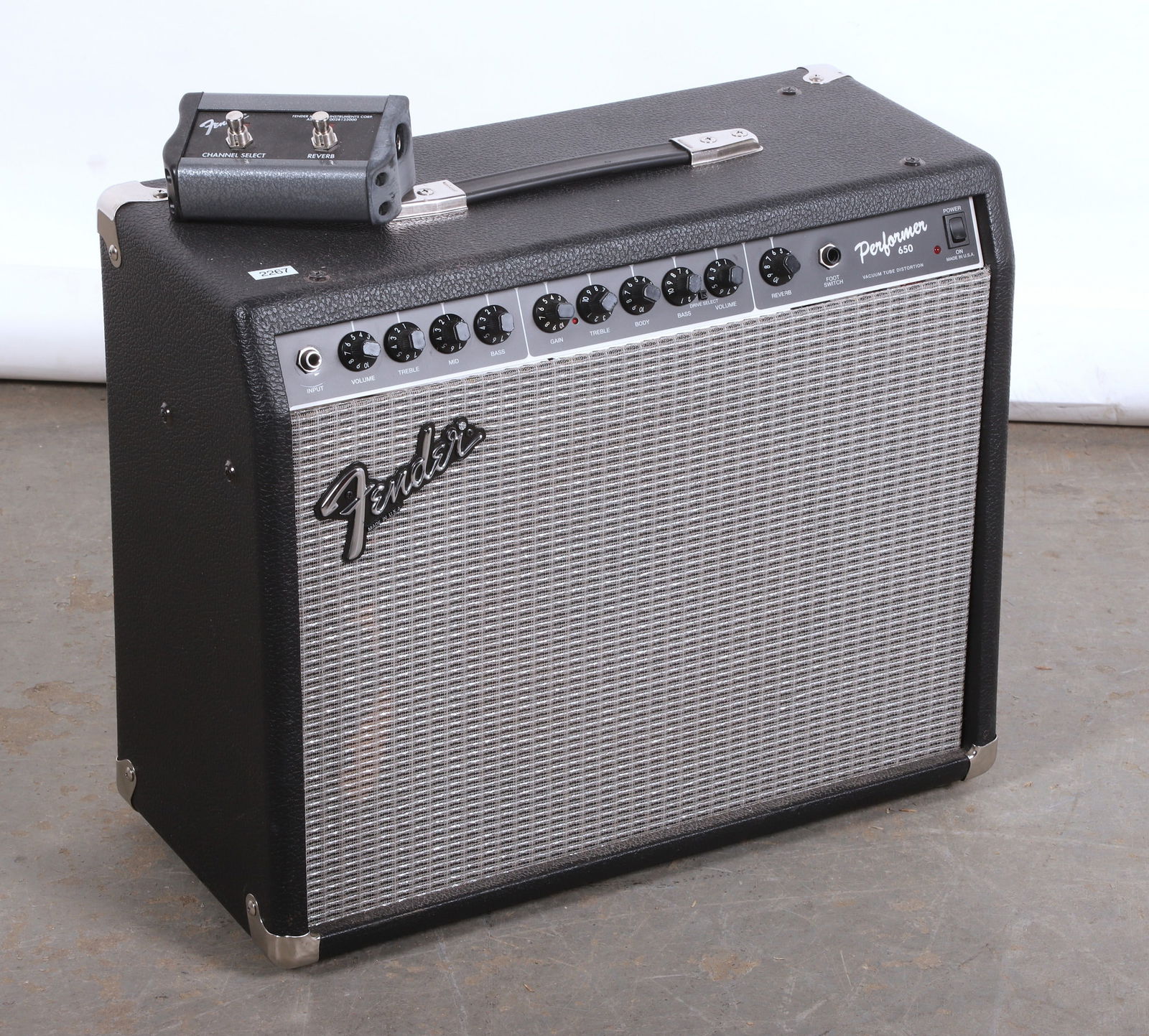 Fender Performance 650 Amplifier (1 of 4)
