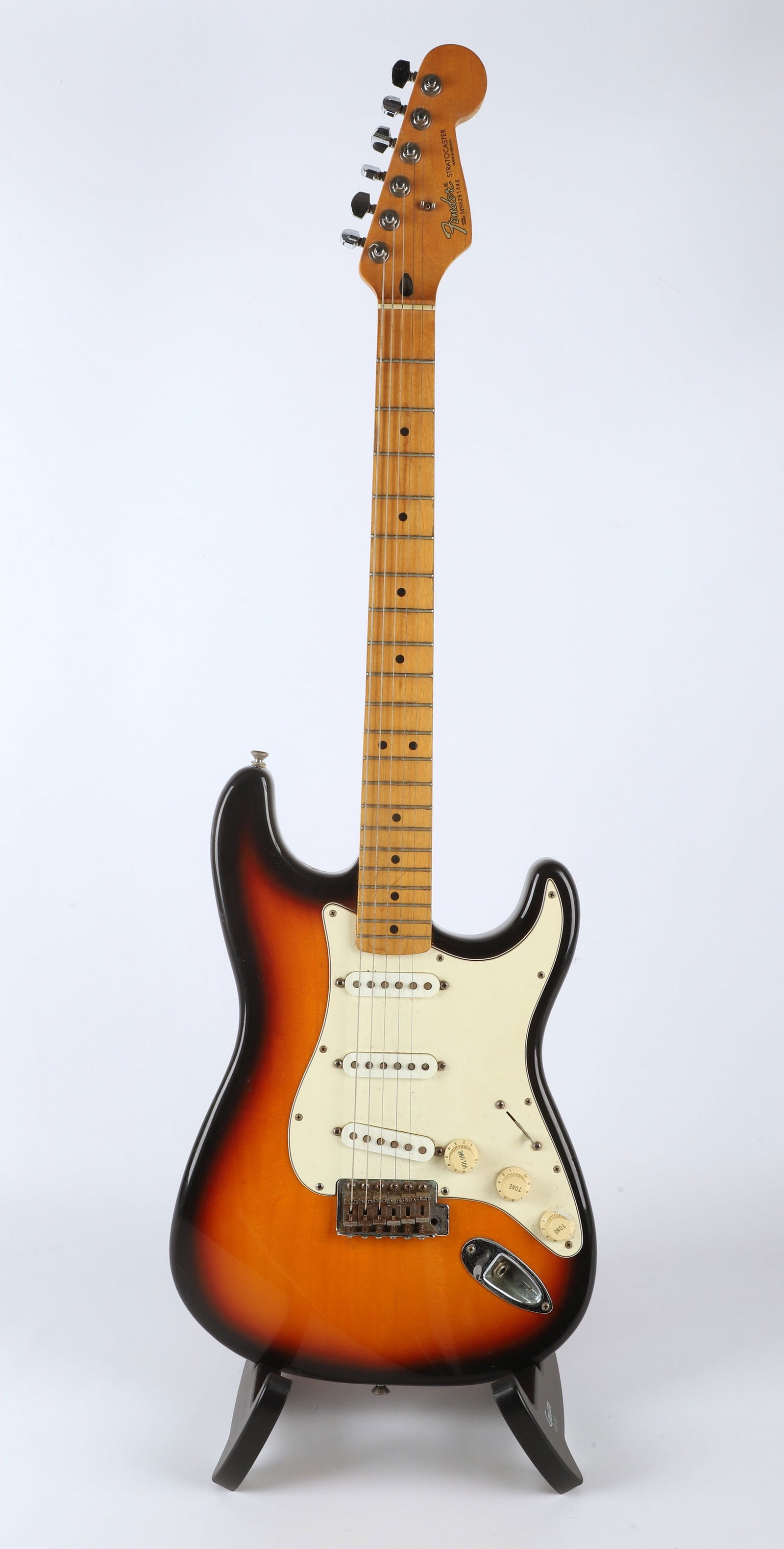 Fender Stratocaster electric guitar (1 of 7)