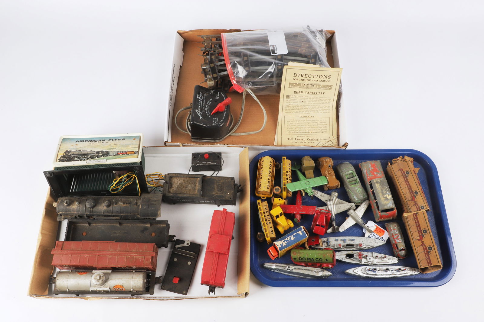 Vintage toy vehicle and train grouping (1 of 4)