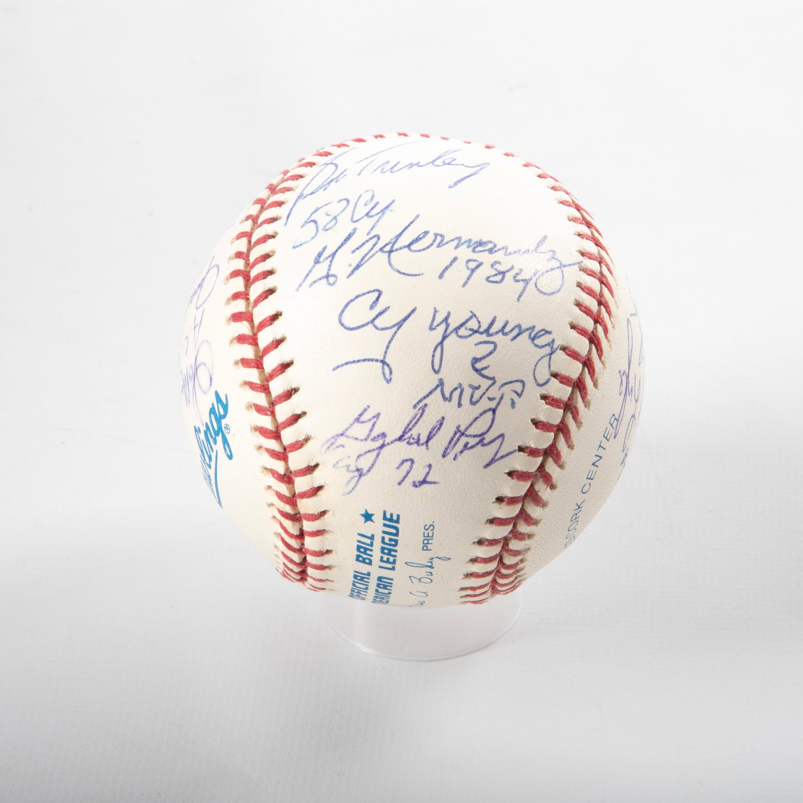 (15) Signature CY Young Winners AL 1958-1984: This OBAL Rawlings signed by the CY Young Award winning pitchers of the American League from 1967-1984 These signers inscribed the year(s) of their award and include: Bob Turley, Felix Hernandez, Gayl